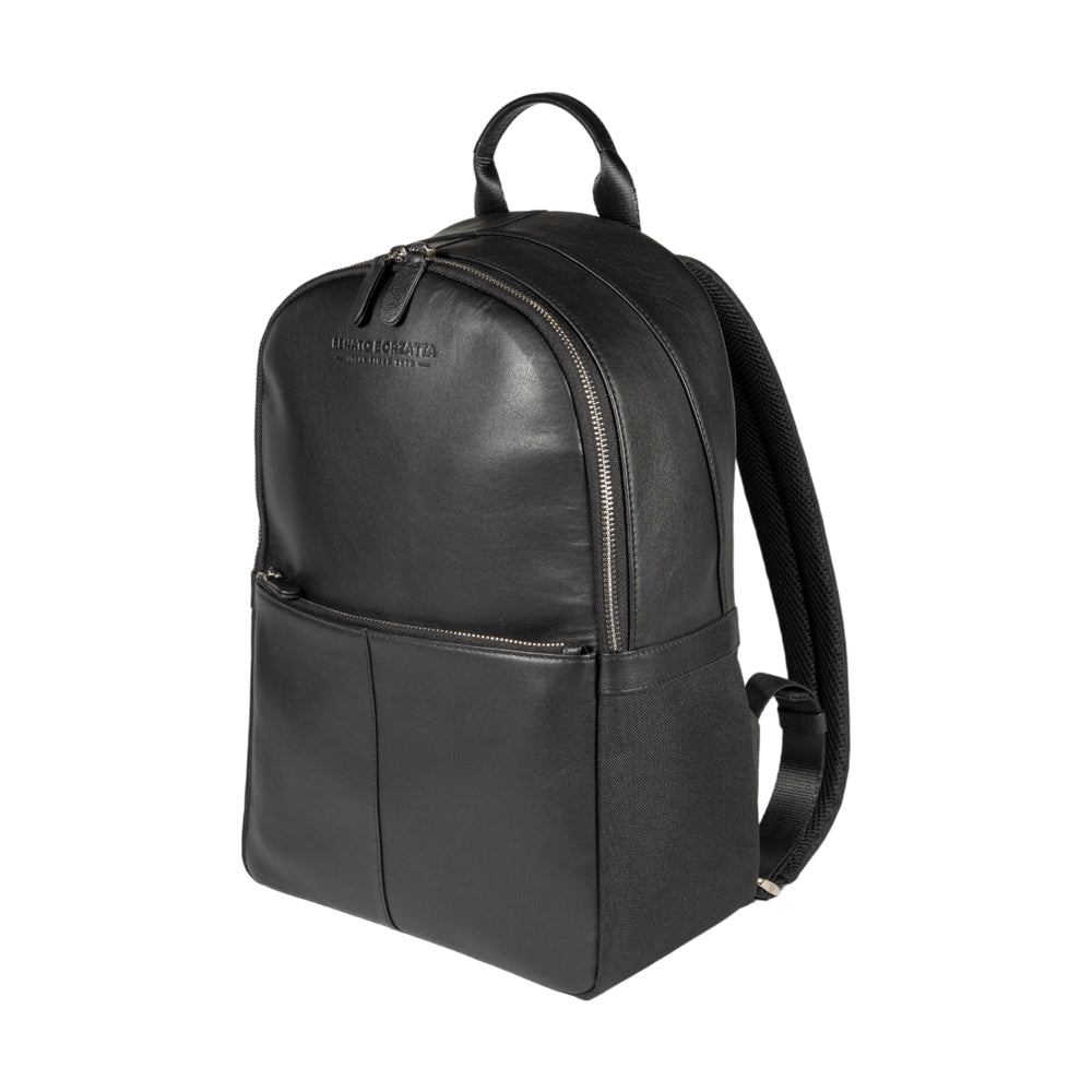 RB2001A | Netbook/Tablet Carrier Backpack in Nylon/Vera Leather, with light grain. Zipper closure and adjustable shoulder straps - Black color - Dimensions: 27 x 38 x 14 cm. Packaging: Non-Woven Fabric Bag
